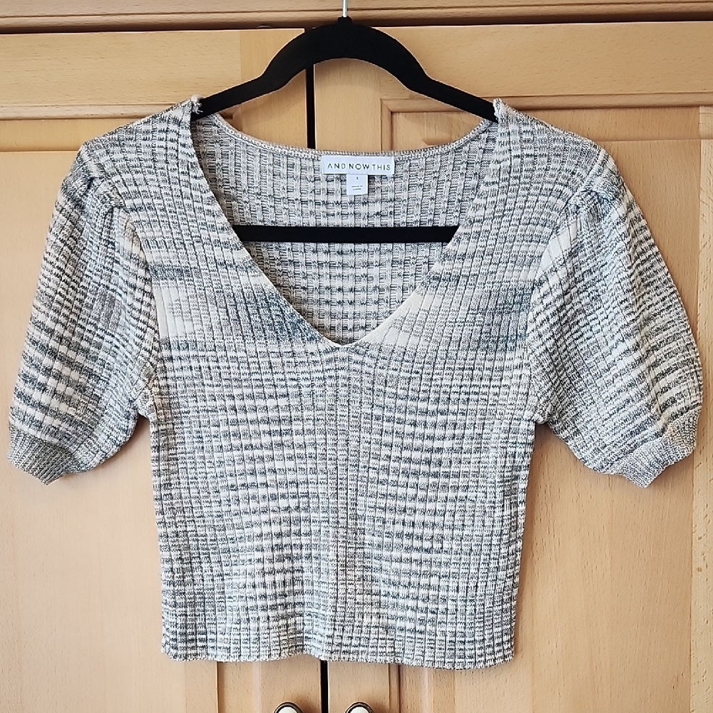 Gray Ribbed Crop Blouse with Scoop Neckline